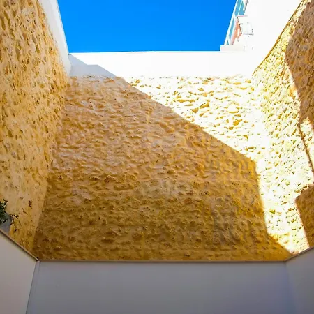 Townhouse Bombarda Prázdninový dům *
